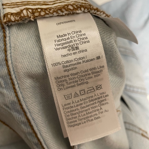 Madewell Slouchy Boyjeans, Light Wash, Ripped - 32 Petite - Picture 8 of 12